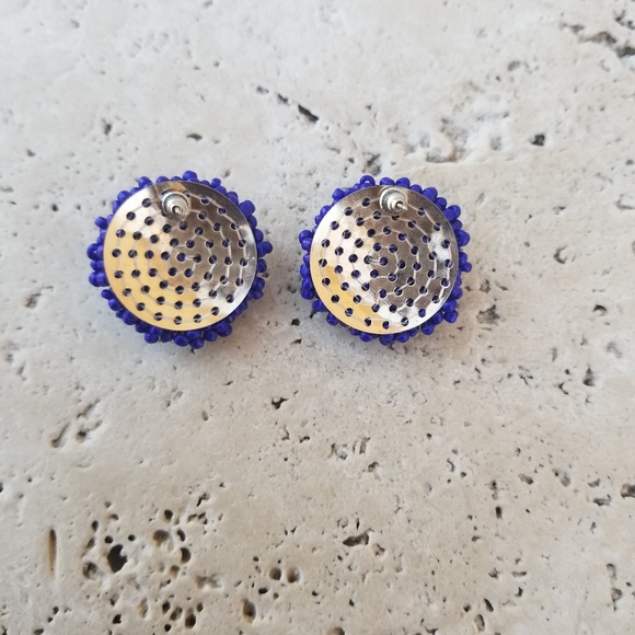 Sophia stud earrings - Picture 2 of 3
